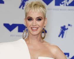 Katy perry online • designed by gratrix designs • hosted by ffh | dmca | privacy policy. Katy Perry Sells Beverly Hills Guesthouse For 7 45 Million