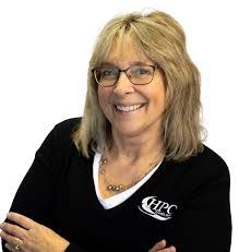 Kelly Hillman's Instagram, Twitter & Facebook