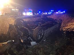 Betrunker Raser Uberschlagt Sich Mit Fahrzeug In 2020 Fahrzeuge Fahren Polizeibeamter