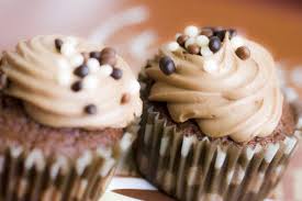 Low Carb Schoko Cupcakes Mit Schokoladen Frosting Rezept Low Carb Cupcakes Schoko Cupcakes Cupcakes