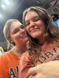 Auburn University Interior Design Major Seeks Roommate for Fall Semester