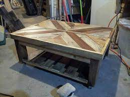 I know pallet furniture such as pallet coffee tables aren't for everyone or every home, but it's a decent consideration especially if you have low cost or free access to pallets. Diy Pallet Coffee Table With Book Storage Area
