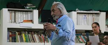 Fue desobediente desde que tiene memoria. Escritores En Las Bibliotecas Alfredo Molano