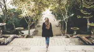 Η γυναίκα του καίσαρα δεν πάει στο «βικελίδης». 8 Pragmata Poy Den Anexetai Mia Dynamikh Gynaika Se Mia Sxesh Bovary