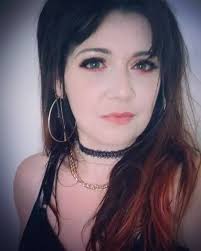 Dani Lynn Travers (@danilynnspins) • Instagram photos and videos