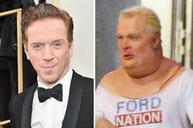 Последние твиты от damian lewis (@lewis_damian). Here S The First Look At Damian Lewis As Toronto S Controversial Former Mayor Rob Ford