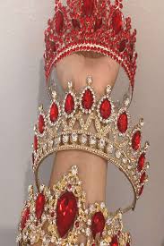 Share the best gifs the best gifs of rubin hawke on the. Mua Pure Glamour On March 16 2020 Tiara Accessories Beautiful Tiaras Crystal Crown Tiaras