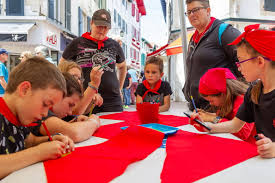 With free wifi, this apartment features a tv, a washing machine and a kitchen with a dishwasher and microwave. Les Fetes De La Saint Jean Saint Jean De Luz Tourisme