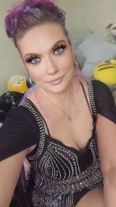 I realized today that I have stopped living life 😭. I'm literally just  trying to get to the next day, just living in the thought of tomorrow🙏🏻.  I'm not living, I'm waiting.