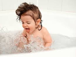 1600 x 1069 jpeg 153 кб. Never Do These 5 Things While Bathing Your Newborn The Times Of India