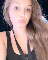 Alana Ross's Instagram, Twitter & Facebook