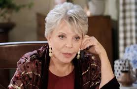 Necklace Payback! Days of Our Lives Spoilers Reveal Julie's Revenge &  Marlena's Mental Crisis Details In Comments!!