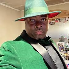 Lorenzo Thomas (@lorenzo.thomas.73113) • Threads, Say more