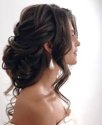 Handpicked short hairstyles for women. Wedding Hairstyle Ideas For Mehndi Sangeet Wedding Reception Bridal Look Wedding Blog