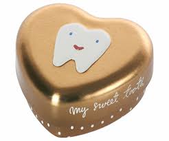 Boite A Dents De Lait En Forme De Coeur Maileg Dimension 4 Cm Environ Inscription My Sweet Tooth Matiere Boite A Dents Boite Dent De Lait Etain Metal