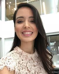 Iris Bueno's Instagram, Twitter & Facebook