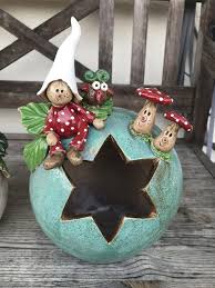 Hier Eine Kugel Fur Ein Teelicht Mit Wichtel Oben Drauf Ca 27 Cm Hoch In 2020 Diy Vase Christmas Ornaments Crafts