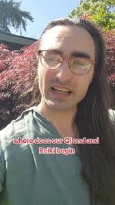 Kat Brady's Instagram, Twitter & Facebook