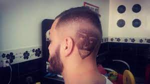 Othmane Coiffeur Oran Homme Votre Salon De Coiffure Est Ouvert De 9h00 Du Matin Jusqu A 22h00 Du Soir Bienvenue Chez Nous Herrenhaarschnitt