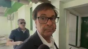 Empresário Douglas Azevedo assina ficha de filiação junto ao PEN