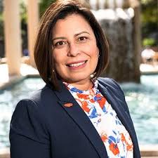 Veronica Salazar (@UTSAvpba)