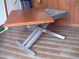 Fabriquer sa propre table basse est une bonne façon d'obtenir celle qui hante nos pensées. Fabriquer Une Table Basse Relevable