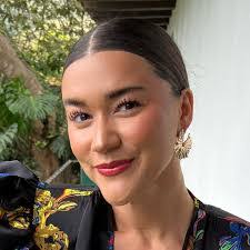 Chloe Lee's Instagram, Twitter & Facebook