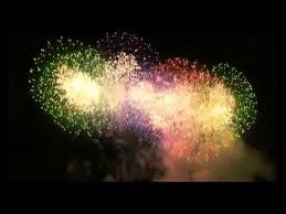 Vizionați exemple de traducere la mulţi ani în propoziții, ascultați pronunția și învățați gramatica. La Multi Ani Artificii Youtube