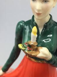 BOXED Royal Doulton 2015 Christmas Eve Petite Figurine HN5732 Neil Faulkner