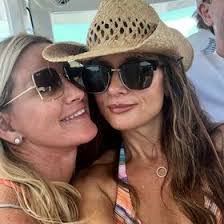 Lisa Goetz's Instagram, Twitter & Facebook