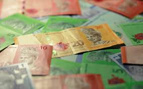 Almost all (93%) of respondents in a survey by the associated chinese chambers of commerce and industry malaysia (accim) feel that the ringgit will continue. Malaysian Ringgit Falls To 2 Week Low As Trade Surplus Narrows Oil Prices Slide
