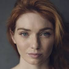 Emily Ellington's Instagram, Twitter & Facebook