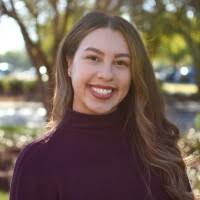 300+ profilů „Handt“