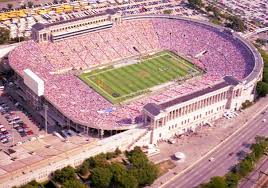 This is a great stadium to visit, just not in the cold (lol). Old Soldier Field History Photos More Of The Former Nfl Stadium Of The Chicago Bears