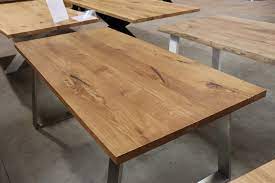 Die astllöcher und risse im holz sind in aufwendiger handarbeit mit. Eiche Rustikal Tisch 4cm 180x90cm Trapez Edelstahl Msv Holz