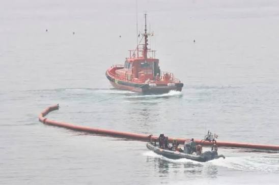 🇪🇸 | #Urgente Hazte Oír pide a Interior que aclare el uso de una Zodiac  de la Guardia Civil para llevar a bucear a Sánchez: Hazte Oír ha anunciado  que reclamará al