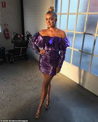 Jul 14, 2020 · the masked singer has four permanent judges each season. The Jaw Dropping Salaries Of The Masked Singer Judges Readsector