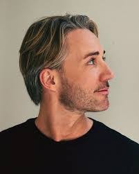 Chris Brunton's Instagram, Twitter & Facebook