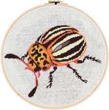 Cross stitch pattern emerald beetle ● fabric: Animals Cross Stitch Kits Pako