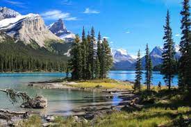 Gambar pemandangan terindah di dunia akan memberi anda perasaan yang sangat dekat dengan alam. 20 Negara Terindah Di Dunia Wajib Kamu Kunjungi Sekali Seumur Hidup