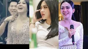 Mukbang rujak khas kalimantan barat asem nya bikin merem melek segarr. Lihat Foto Foto Seksi Syahrini Makan Durian Itunya Bikin Pria Merem Melek Dan Jamnya Selangit Halaman All Sriwijaya Post