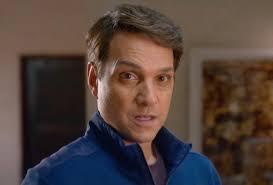 Halfway through season 5. Why is Danny LaRusso always wearing blue? :  r/cobrakai