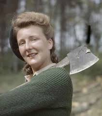 There should be no straight lines and no clean cuts in this haircut, just a lot of layers and a lot of texture. 1940s Fashion Women S Hairstyles During The War Glamour Daze