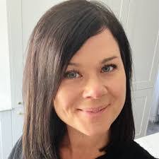 Donna Shearer's Instagram, Twitter & Facebook