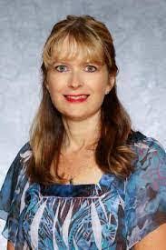 Laurie Oster's Instagram, Twitter & Facebook