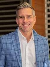 Andrew Nelson's Instagram, Twitter & Facebook