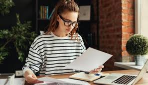 La plateforme 1jeune1solution.gouv.fr permet notamment de chercher un emploi selon la région, le type de contrat ou le temps de travail souhaité. Aides Aux Jeunes Jean Castex Annonce Un Simulateur Pour Connaitre Vos Droits L Etudiant