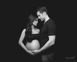 Black And White Couple Maternity Shoot Artistic Maternity Photography Nyc Ny Maternity Photography By Lola Melani Timeless Coupl Pregnant Couple Maternity Photography Studio Maternity Photography