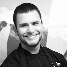 Edgar Drago's Instagram, Twitter & Facebook