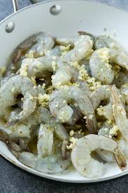 If you're going to put in the time and effort it takes to make some deliciously flavoured shrimp, would you much rather create an entire dish in the process, rather than just one part of a meal? Garlic Butter Shrimp Dinner At The Zoo
